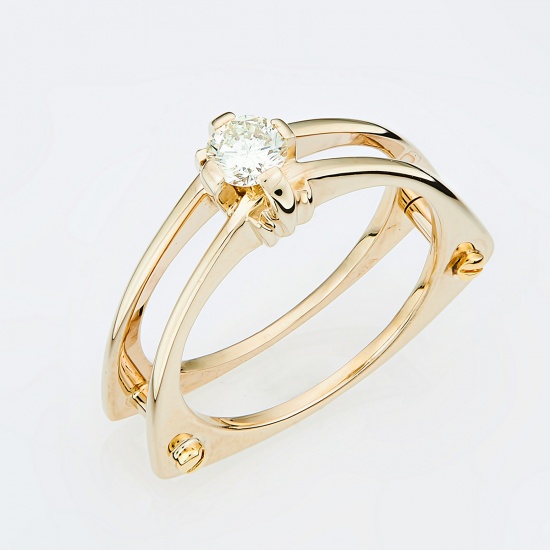 Кольцо из комбинированного золота 750 пробы c 1 бриллиантом, Л57023095 за 66600