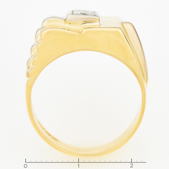 Кольцо печатка из комбинированного золота 750 пробы c 1 бриллиантом, Л28074993 за 135765