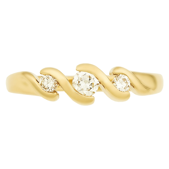 Кольцо из желтого золота 750 пробы c 3 бриллиантами, Л37057904 за 64900